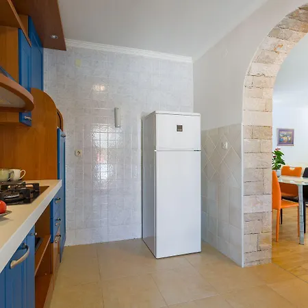 Lauschiges Mit 60m2 Pool, Babybett, Waschmaschine, Grillbereich - Nur 800 Meter Zum