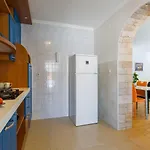 Lauschiges Mit 60m2 Pool, Babybett, Waschmaschine, Grillbereich - Nur 800 Meter Zum