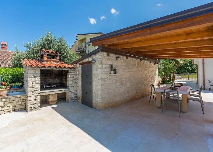 Lejlighed Lauschiges Mit 60m2 Pool, Babybett, Waschmaschine, Grillbereich - Nur 800 Meter Zum *